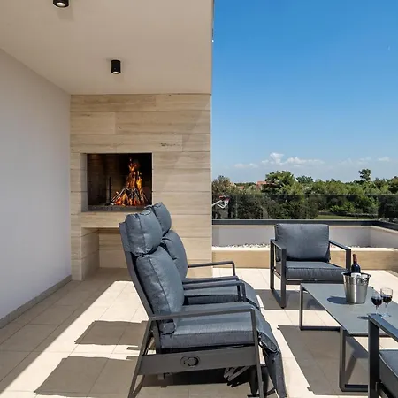 Beautiful Kordelia Villa *