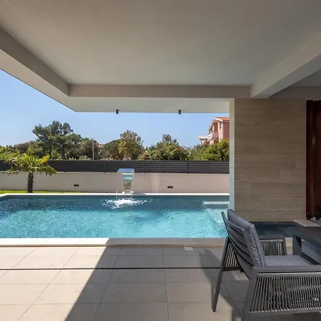 Beautiful Kordelia Villa *